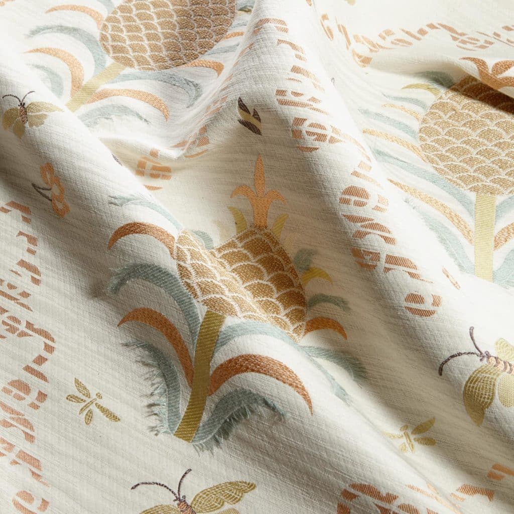 Pineapples, antique, Chinese, embroidered, silk, coverlet, stitches, techniques, fil coupés, original, detail, craft, jacquard, fine threads, craftmanship, house, deco, curtains, upholstery, cushions, interior design, motifs, pattern